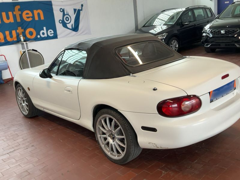 Mazda MX-5 1.9 Roadster — zdjęcie 3