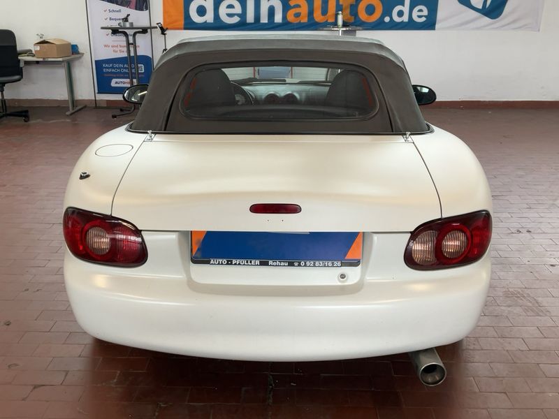 Mazda MX-5 1.9 Roadster — zdjęcie 5
