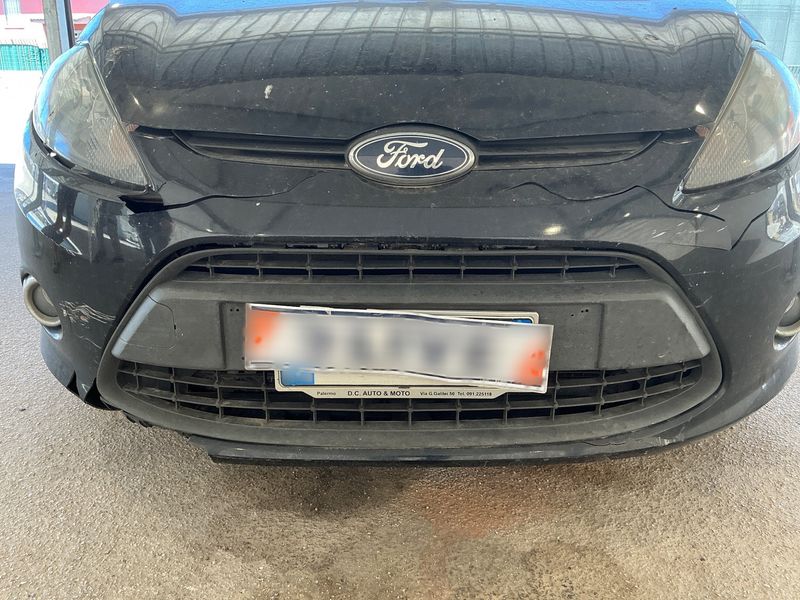 Ford Fiesta 1.6 TDCi Trend 2011 – снимка 40