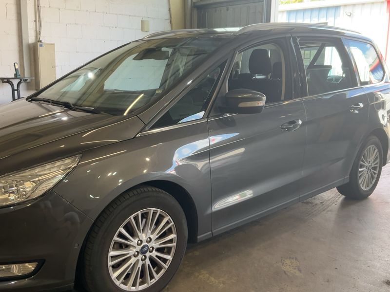 Ford Galaxy 2.0 TDCi Titanium — zdjęcie 2