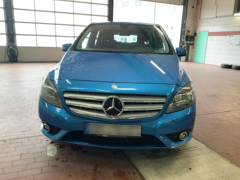 Mercedes-Benz B-Klasse B 180 — zdjęcie 9