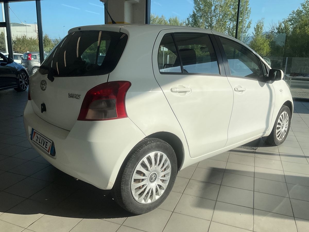 Toyota Yaris 1.0 VVT-i