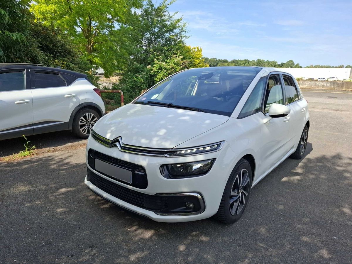 Citroen C4 2017 — photo 1
