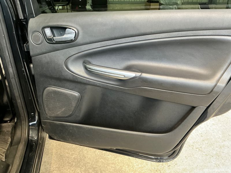 Ford S-Max 2.0 TDCi Titanium 2012 – снимка 30