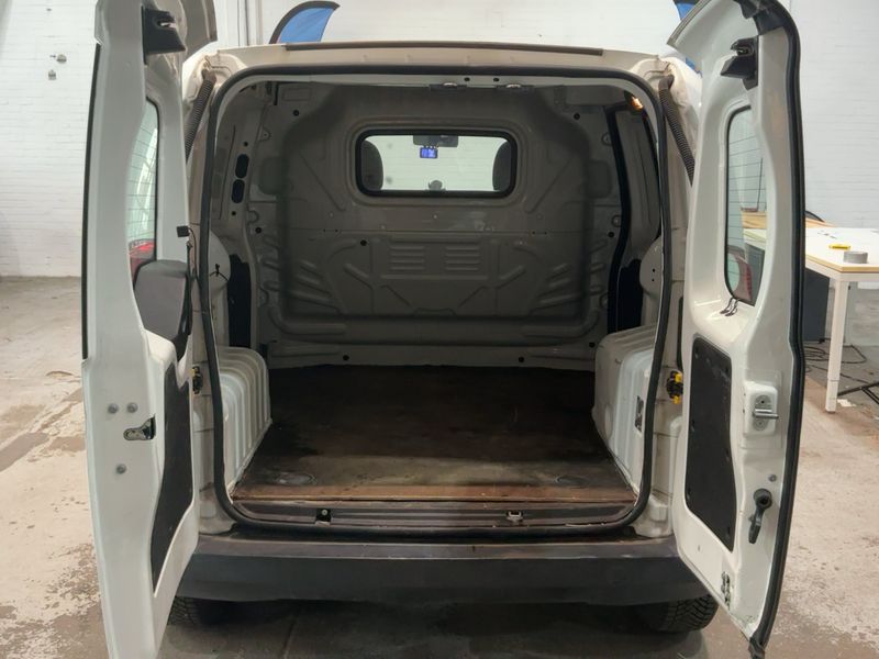 Peugeot Bipper 1.3 HDi Komfort — zdjęcie 10