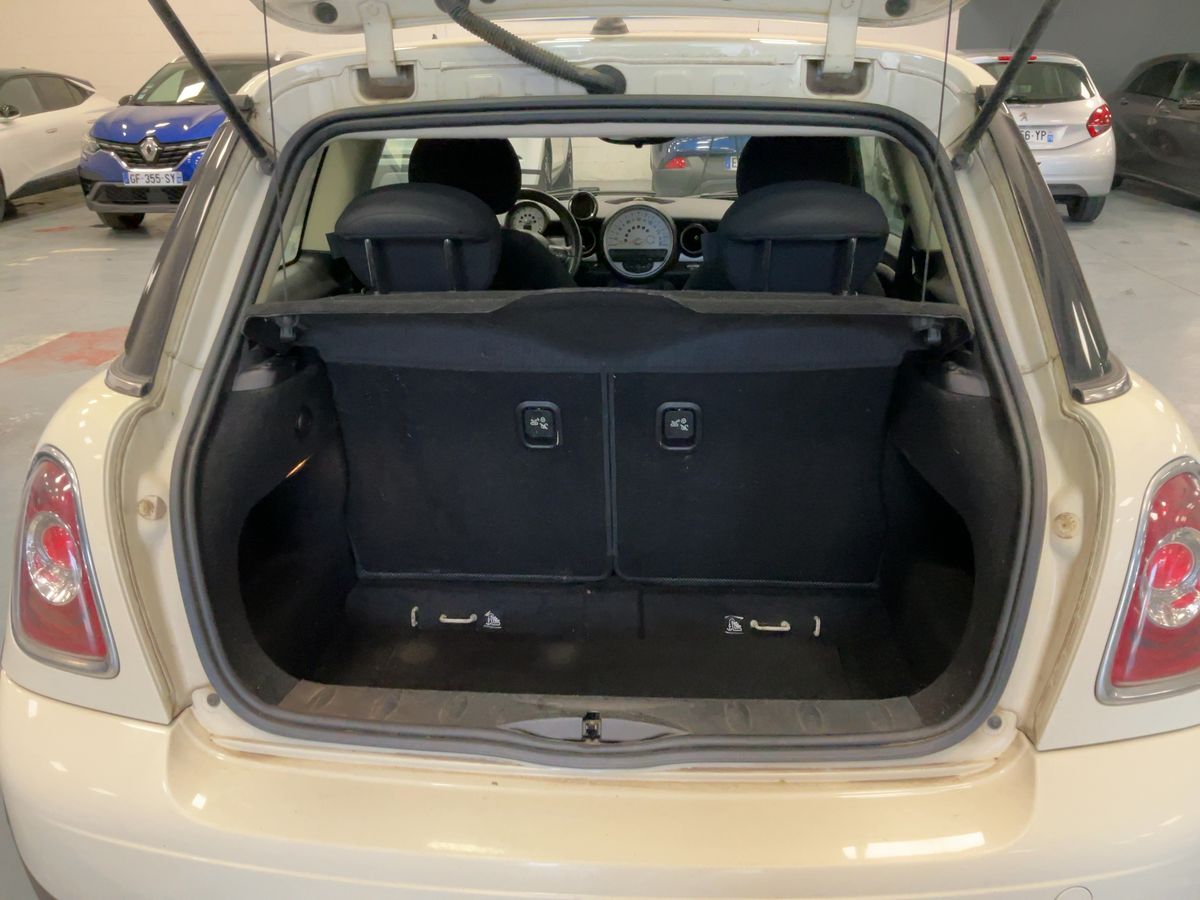 MINI One 2013 — photo 16