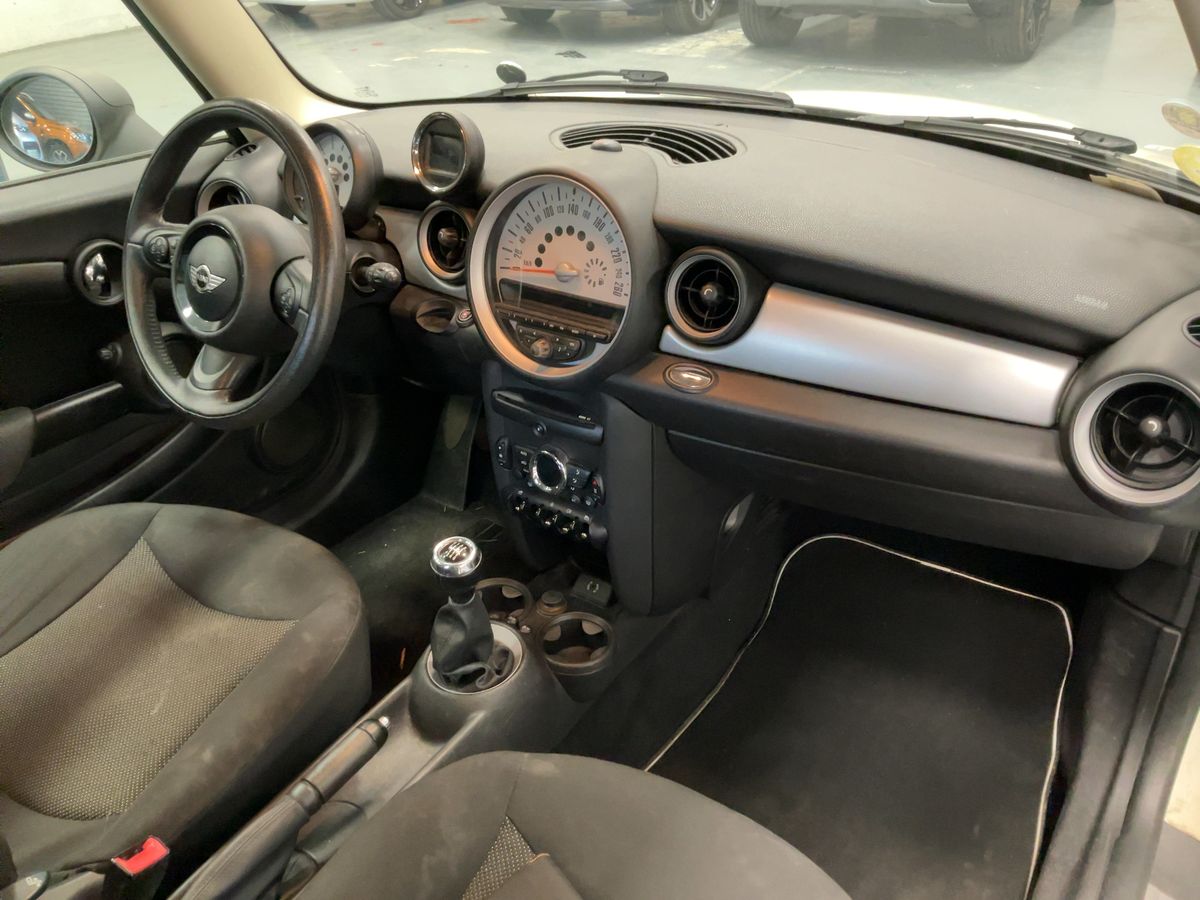 MINI One 2013 — photo 18
