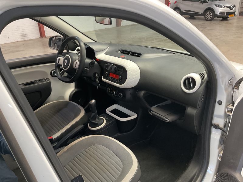 Renault Twingo 1.0 SCe Expression — zdjęcie 12