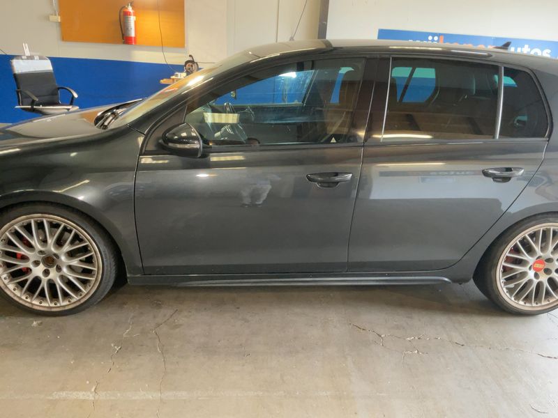 Volkswagen Golf VI 2.0 TSI GTI — zdjęcie 4