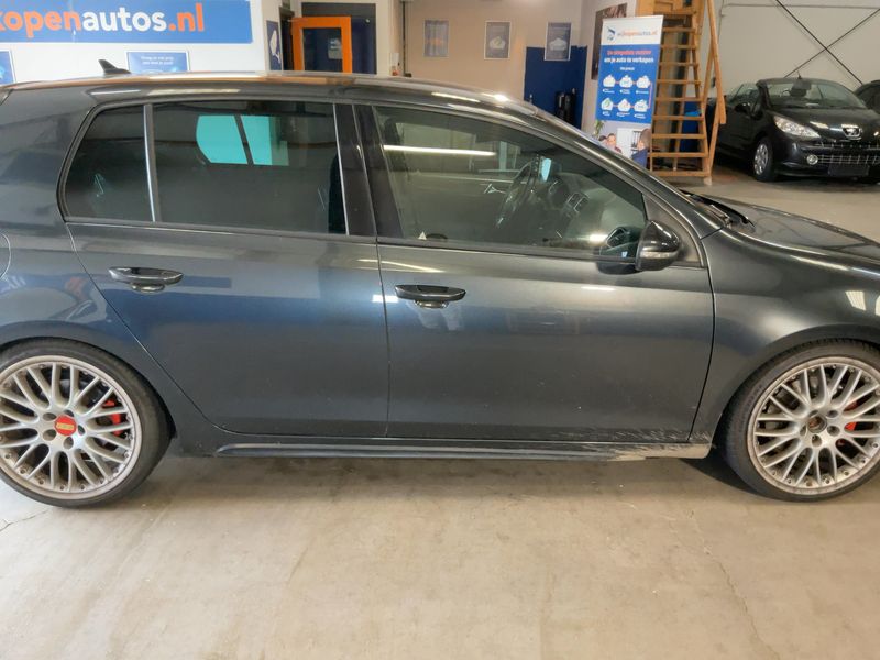 Volkswagen Golf VI 2.0 TSI GTI — zdjęcie 7