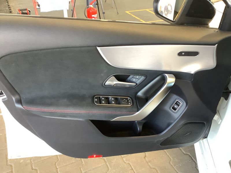 Mercedes-Benz A-Klasse A 250e AMG Line 2020 – снимка 24