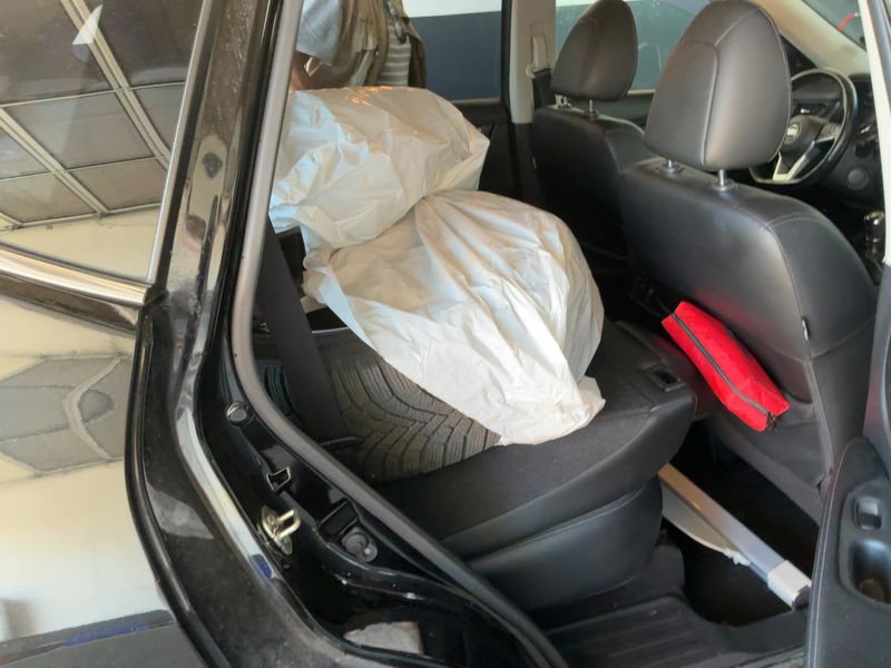 Nissan X-Trail 1.7 dCi Tekna 4x4 — zdjęcie 14