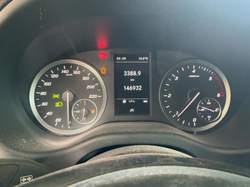 Mercedes-Benz Vito 114 CDI Kompakt — zdjęcie 13