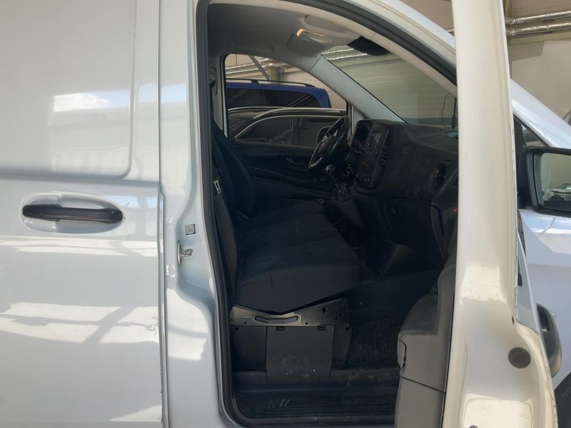 Mercedes-Benz Vito 114 CDI Kompakt — zdjęcie 11