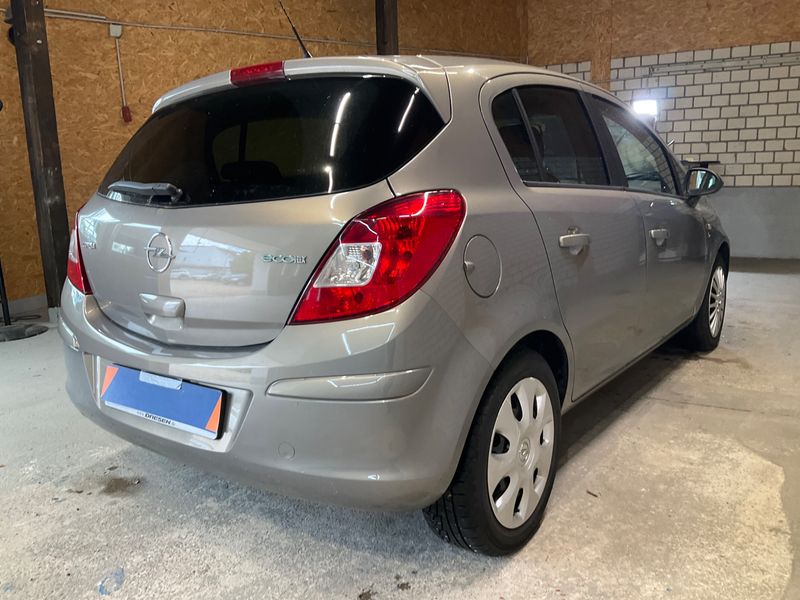 Opel Corsa 1.2 Edition "111 Jahre" — zdjęcie 2