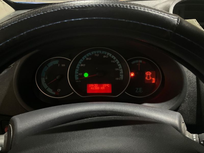 Renault Kangoo electric drive 44 kW Z.E. — zdjęcie 13
