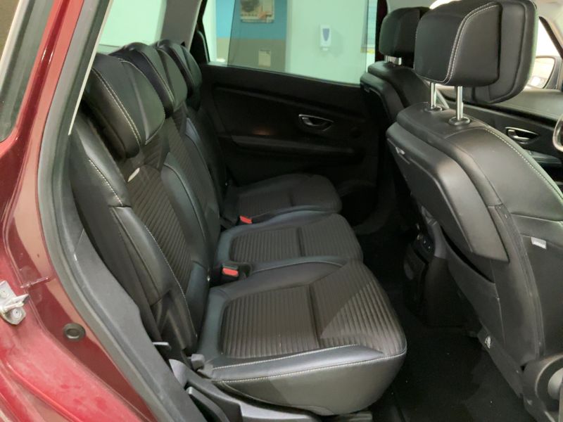 Renault Grand Scenic 1.2 TCe Energy BOSE Edition — zdjęcie 14