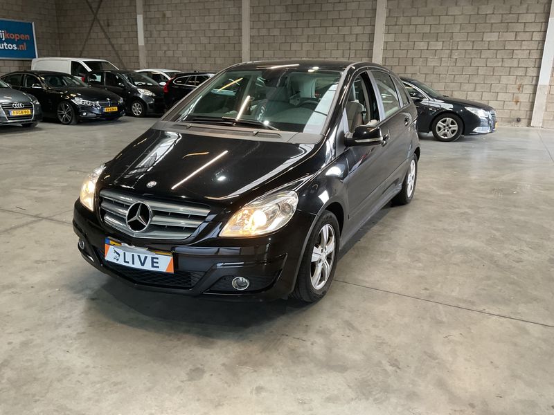 Mercedes-Benz B-Klasse B 180 — zdjęcie 1