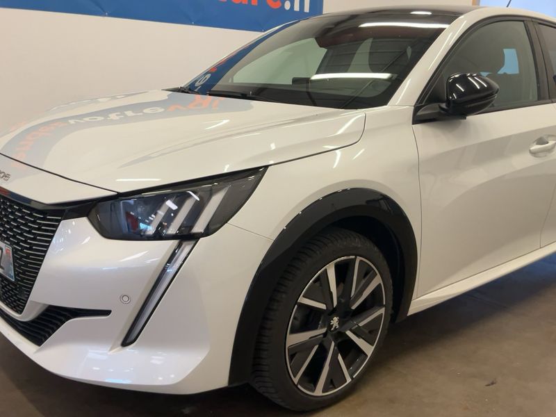 Peugeot 208 1.2 PureTech GT Line — zdjęcie 2