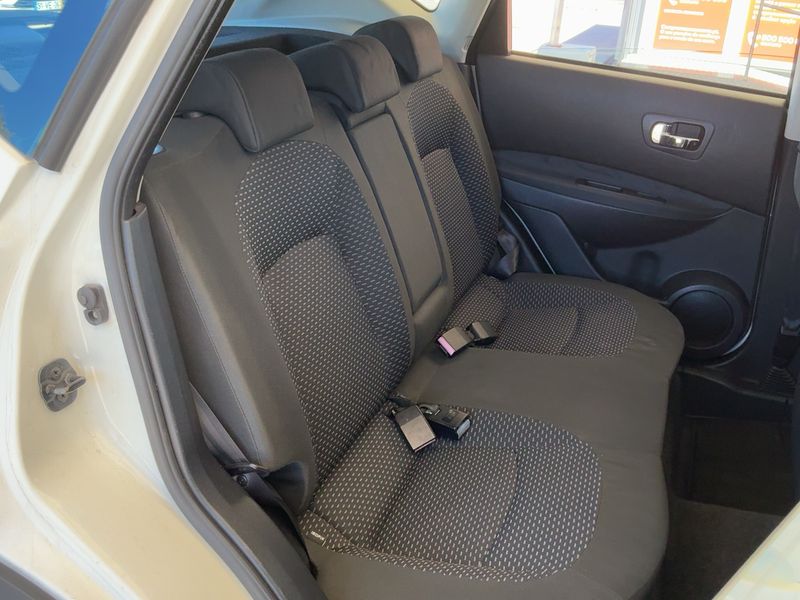 Nissan Qashqai 1.5 dCi Acenta — zdjęcie 14