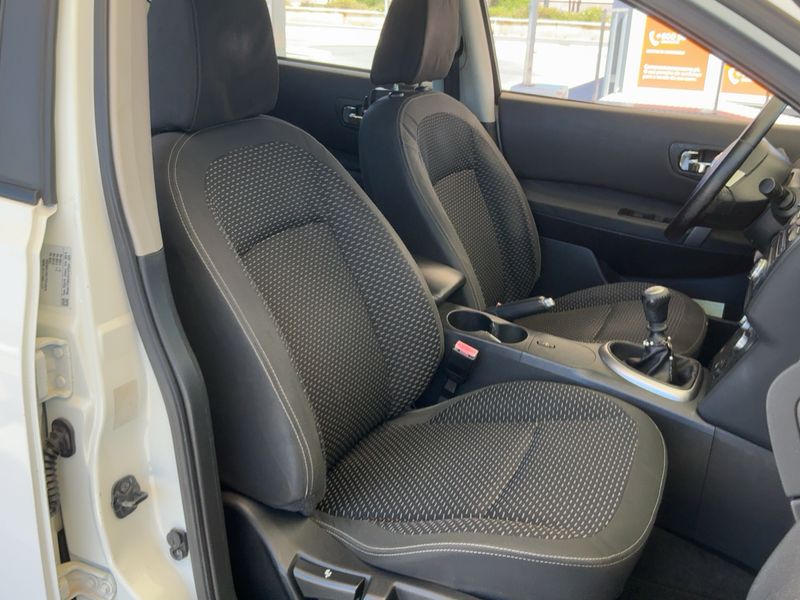 Nissan Qashqai 1.5 dCi Acenta — zdjęcie 11