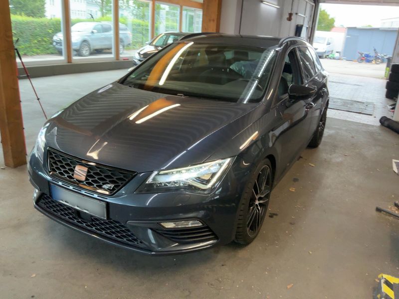 Seat Leon 2.0 TSI Cupra 300 4Drive