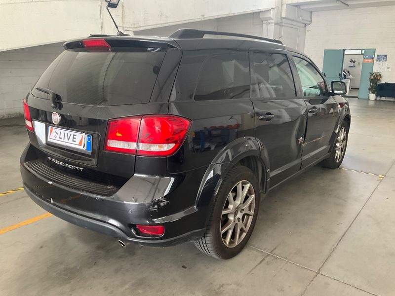 Fiat Freemont 2.0 Multijet Urban — zdjęcie 2