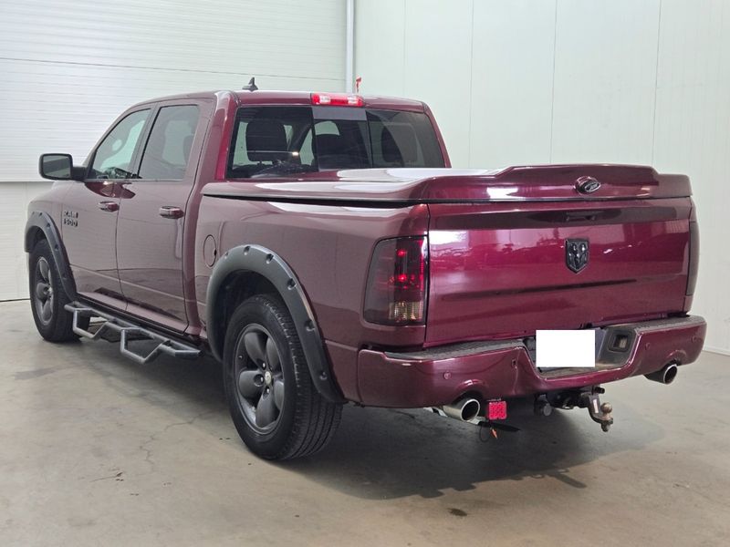 Dodge Ram 1500 5.7 V8 4x4 — zdjęcie 2
