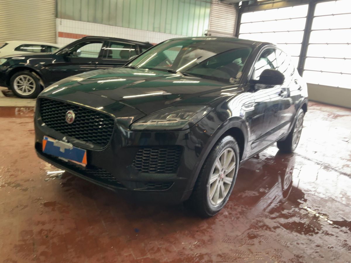 Jaguar E-Pace 2019 — photo 1