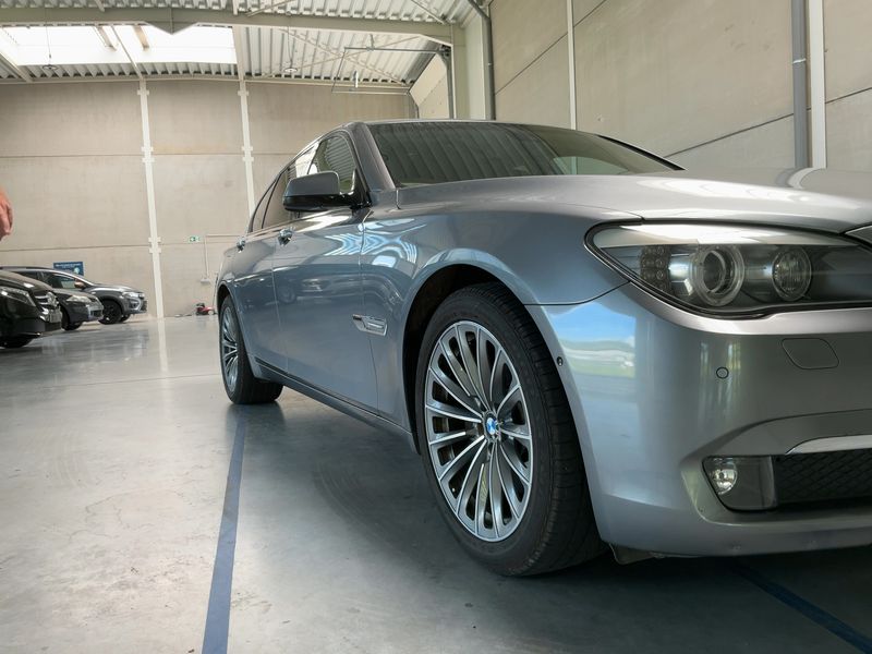 BMW 7er 730d — zdjęcie 8