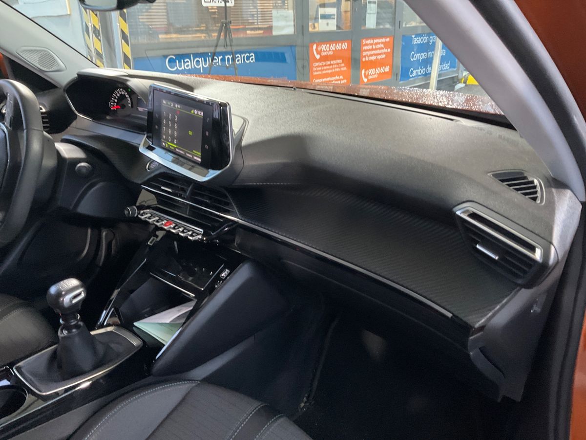 Peugeot 2008 2021 — photo 38