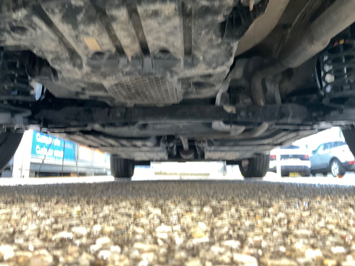 Peugeot 2008 2021 — photo 36