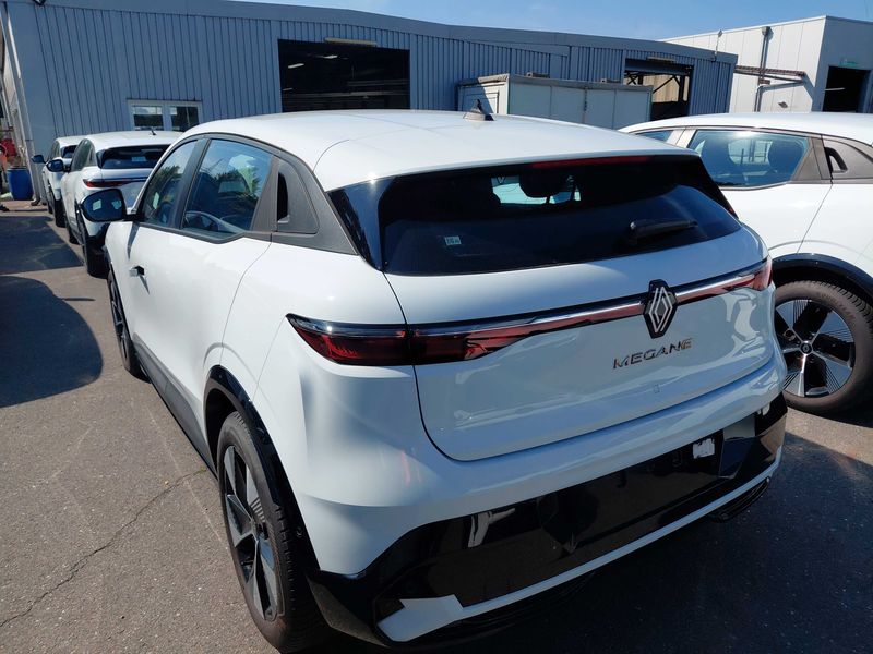 Renault Megane E-Tech electric drive 96 kW Equilibre — zdjęcie 3