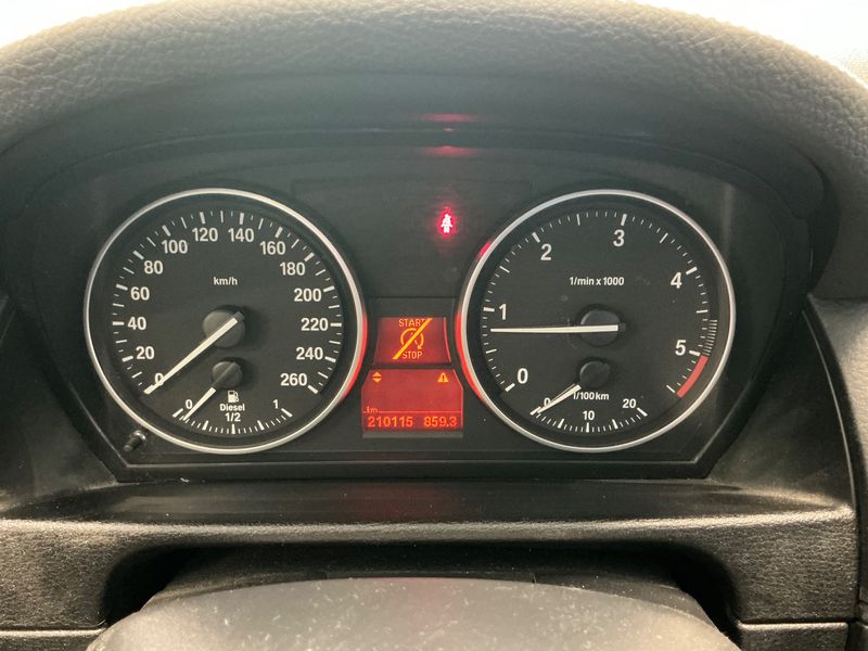 BMW X1 sDrive 18d xLine — zdjęcie 13