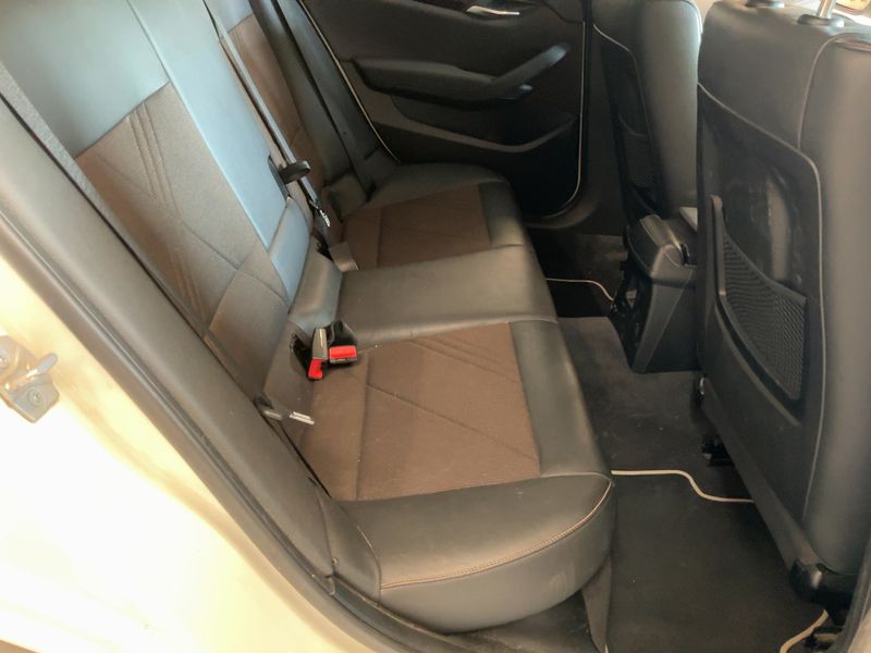 BMW X1 sDrive 18d xLine — zdjęcie 14