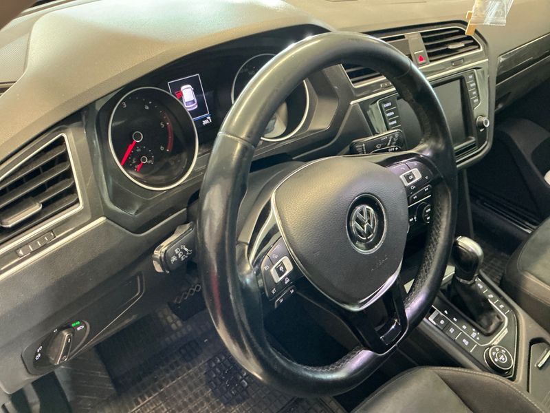 Volkswagen Tiguan 2.0 TDI Highline 4Motion BlueMotion Tech 2016 – снимка 30