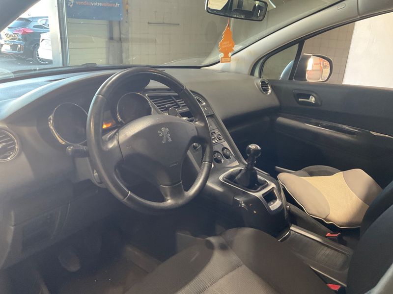 Peugeot 5008 1.6 HDi Access — zdjęcie 3