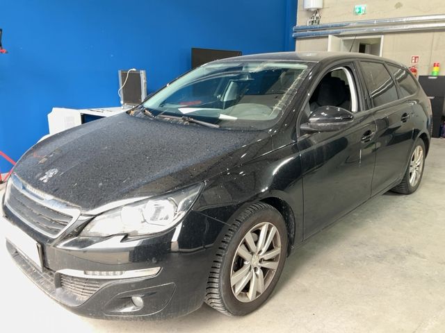 Peugeot 308 2016