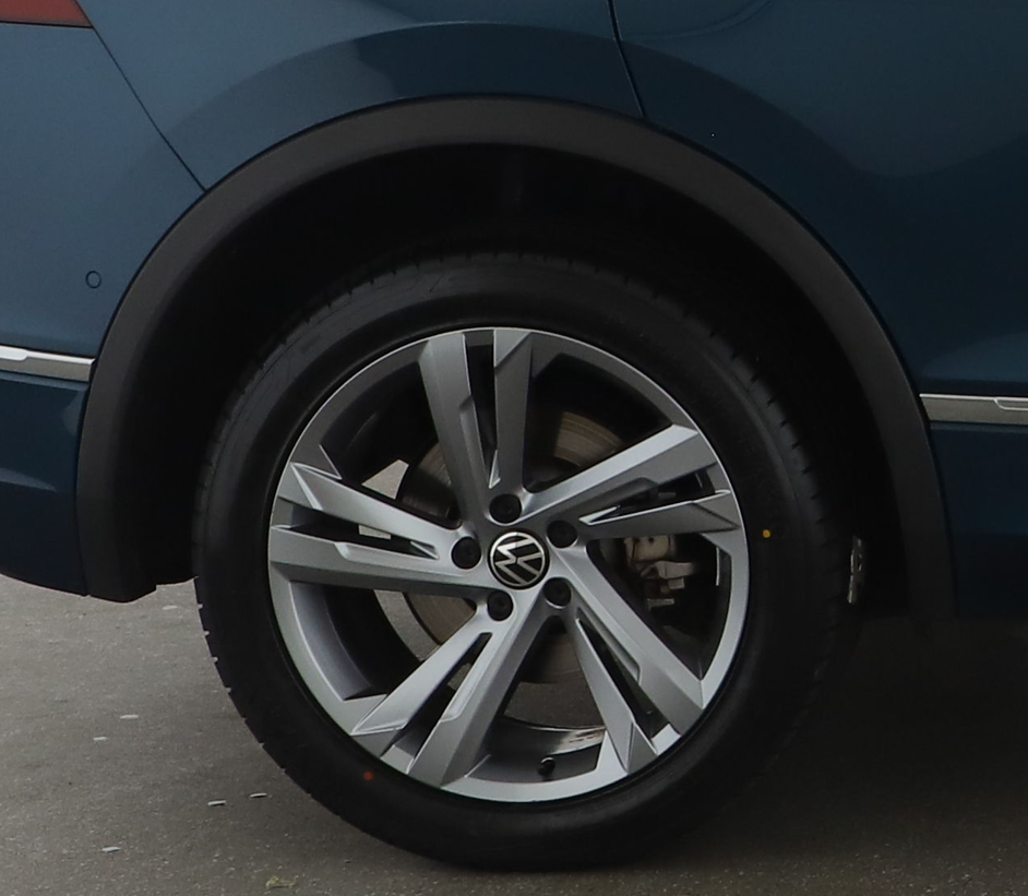 Volkswagen Tiguan 2022 — photo 10