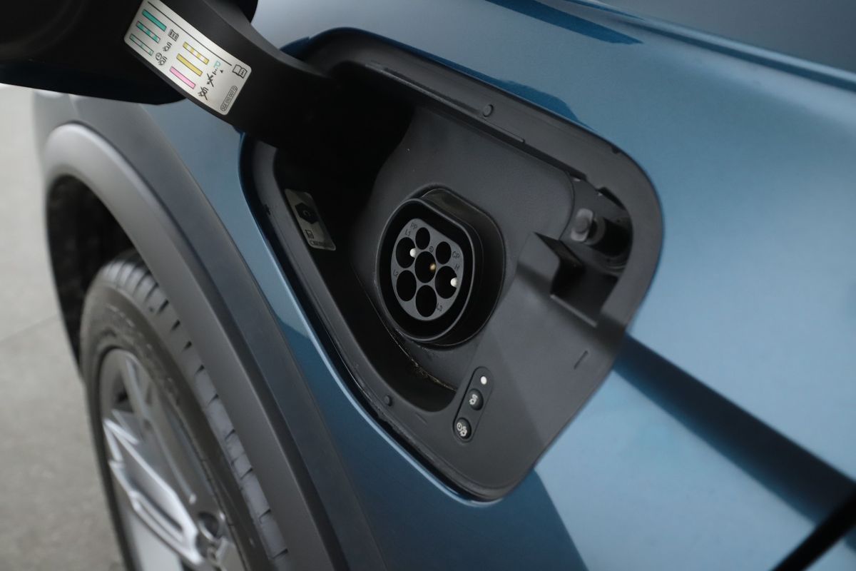 Volkswagen Tiguan 2022 — photo 28