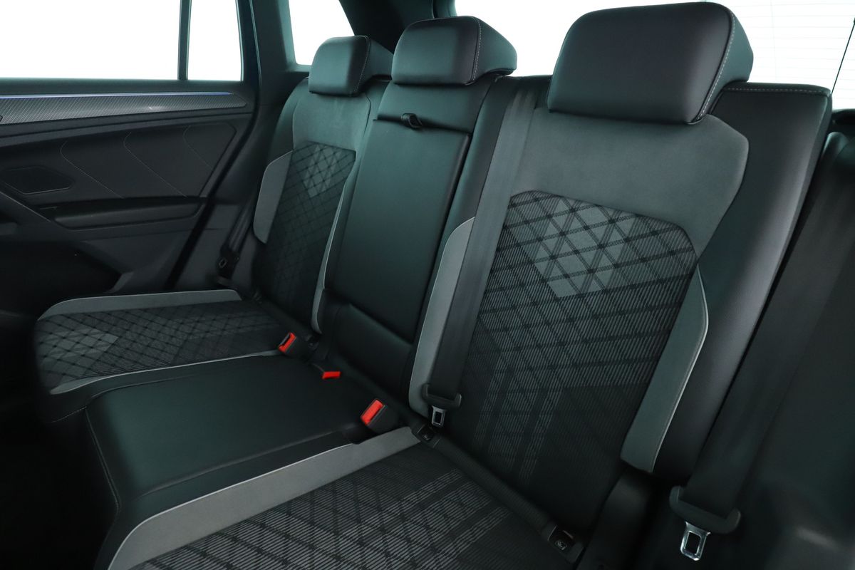 Volkswagen Tiguan 2022 — photo 20