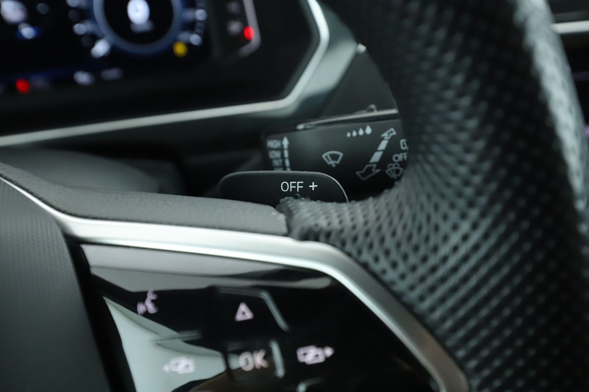 Volkswagen Tiguan 2022 — photo 23