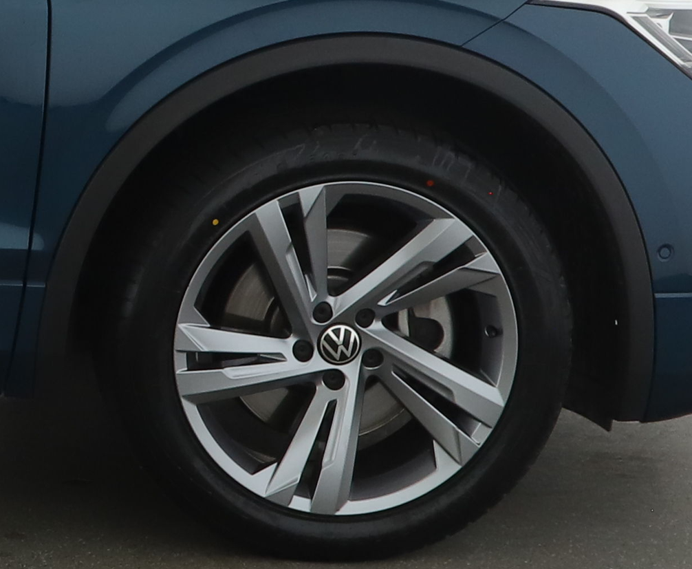 Volkswagen Tiguan 2022 — photo 12