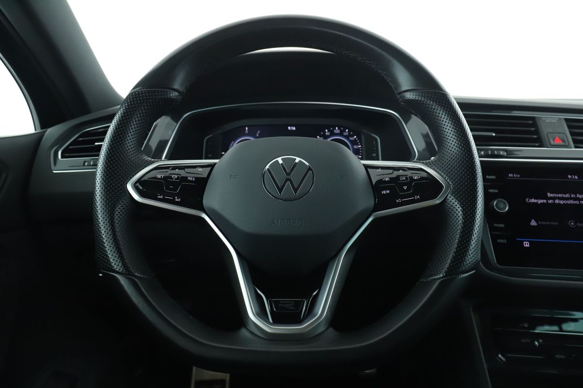 Volkswagen Tiguan 2022 — photo 25