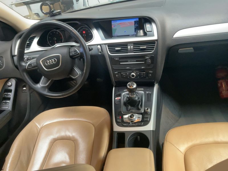 Audi A4 1.8 TFSI Attraction 2015 – снимка 17
