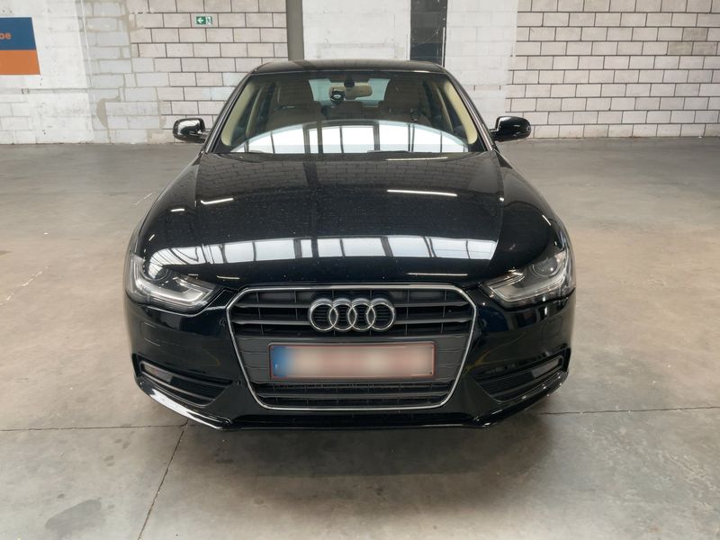 Audi A4 1.8 TFSI Attraction 2015 – снимка 14