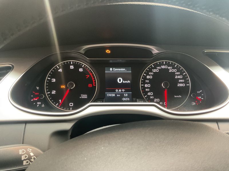 Audi A4 1.8 TFSI Attraction 2015 – снимка 18