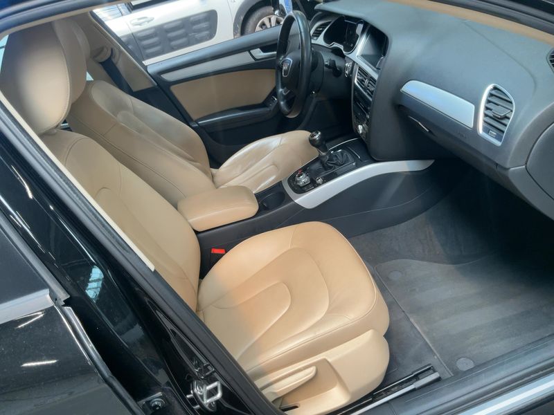 Audi A4 1.8 TFSI Attraction 2015 – снимка 16
