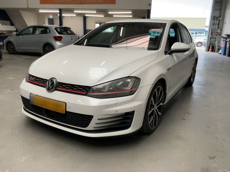 Golf VII 2.0 TFSI GTI "Performance" BlueMotion Tech