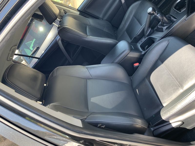 Toyota RAV 4 2.0 D-4D Lounge 2016 – снимка 32